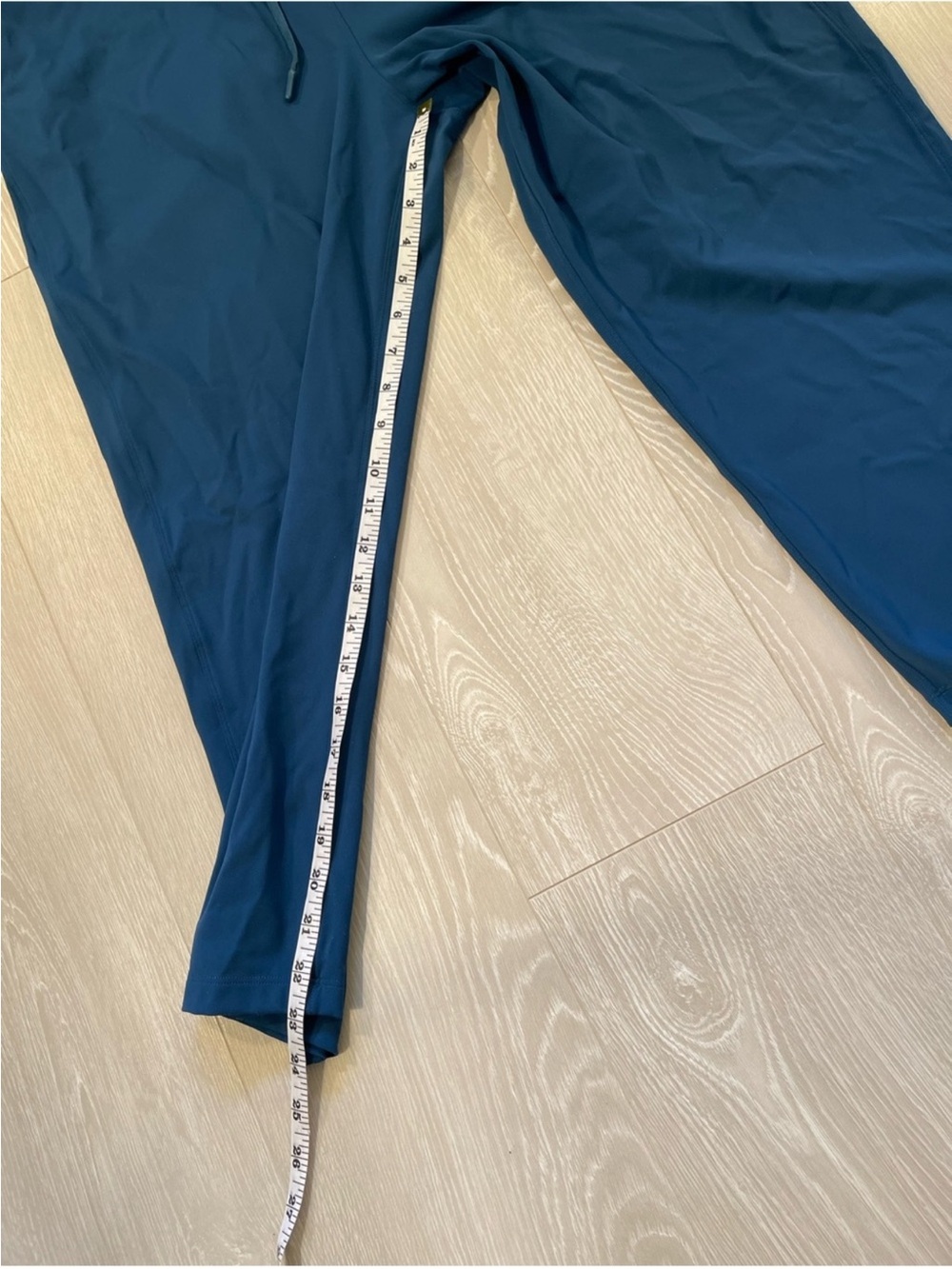 Lululemon Keep Moving Crop *High Rise, 23" Blue Borealis size 12 - Picture 10 of 16